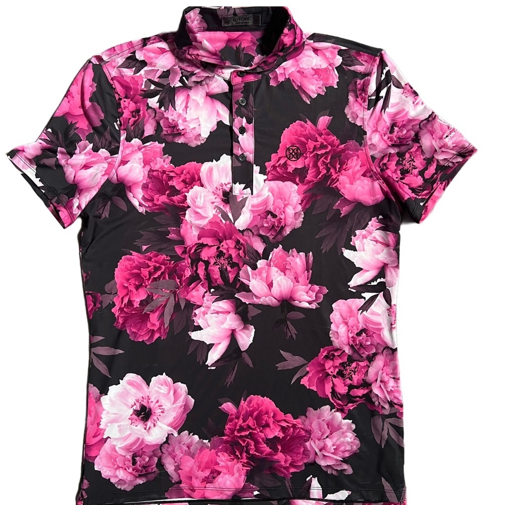 G/FORE / WYNN GOLF CLUB PINK AND BLACK FLORAL PATTERN SHORT SLEEVE GOLF POLO